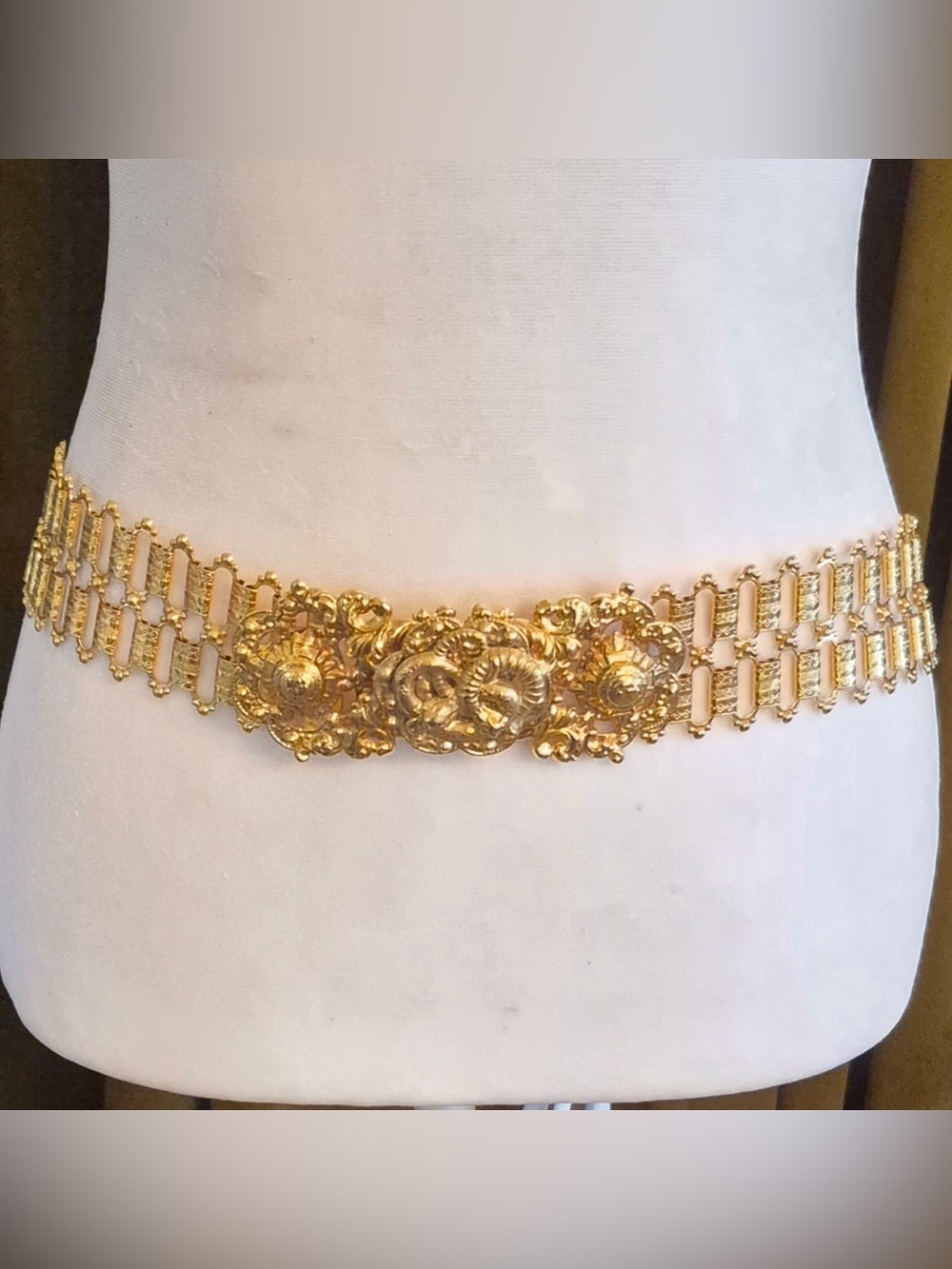 Vintage Articulated Gold Statement Waist Belt